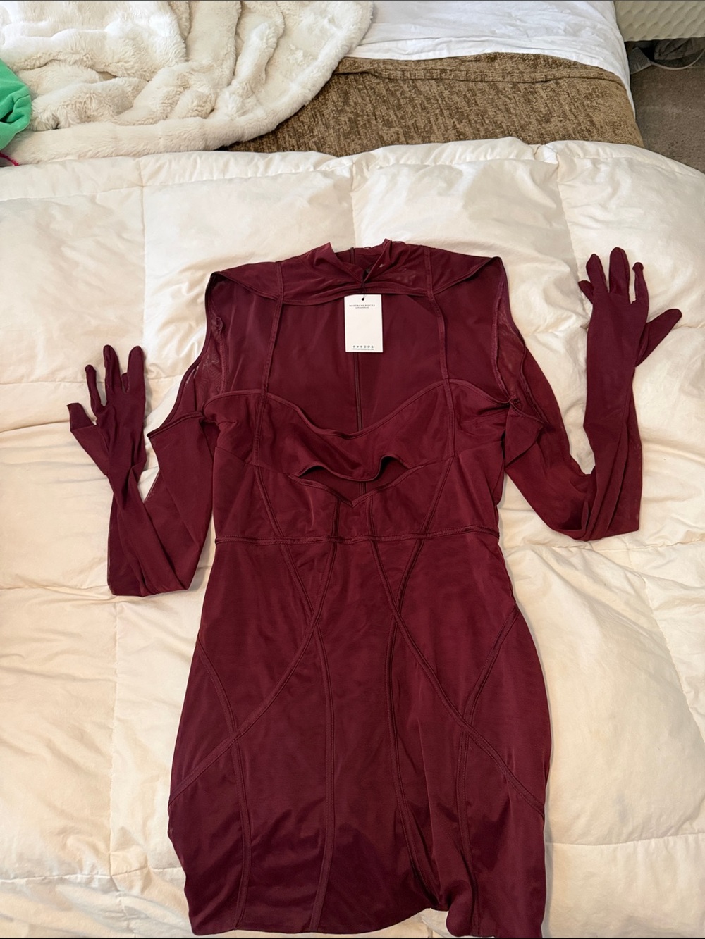 Long-Sleeve Burgundy Bodycon Dress with Glove Sleeves